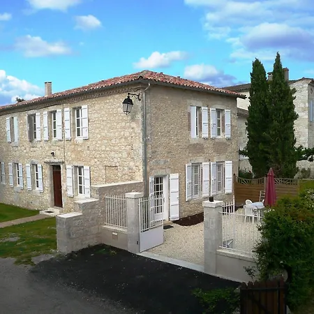 D'hotes Saint Roch בית הארחה