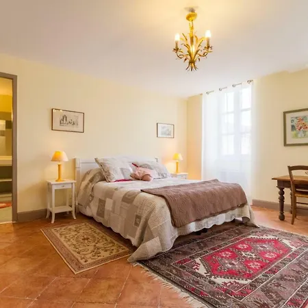 D'hotes Saint Roch בית הארחה 3*